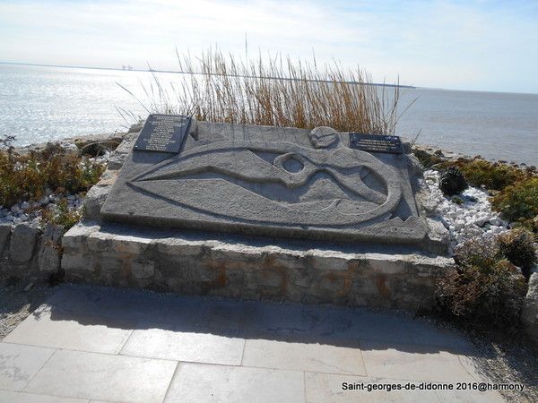 Ancien Fanion Saint-Georges-de-Didonne – France – Avec Blason